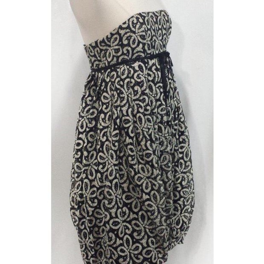 🍹 2/50$ Anna Sui lace strapless dress
